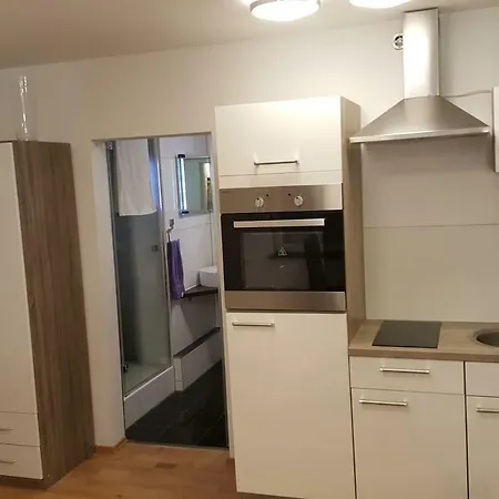 - Erdgeschoss In Appartement München